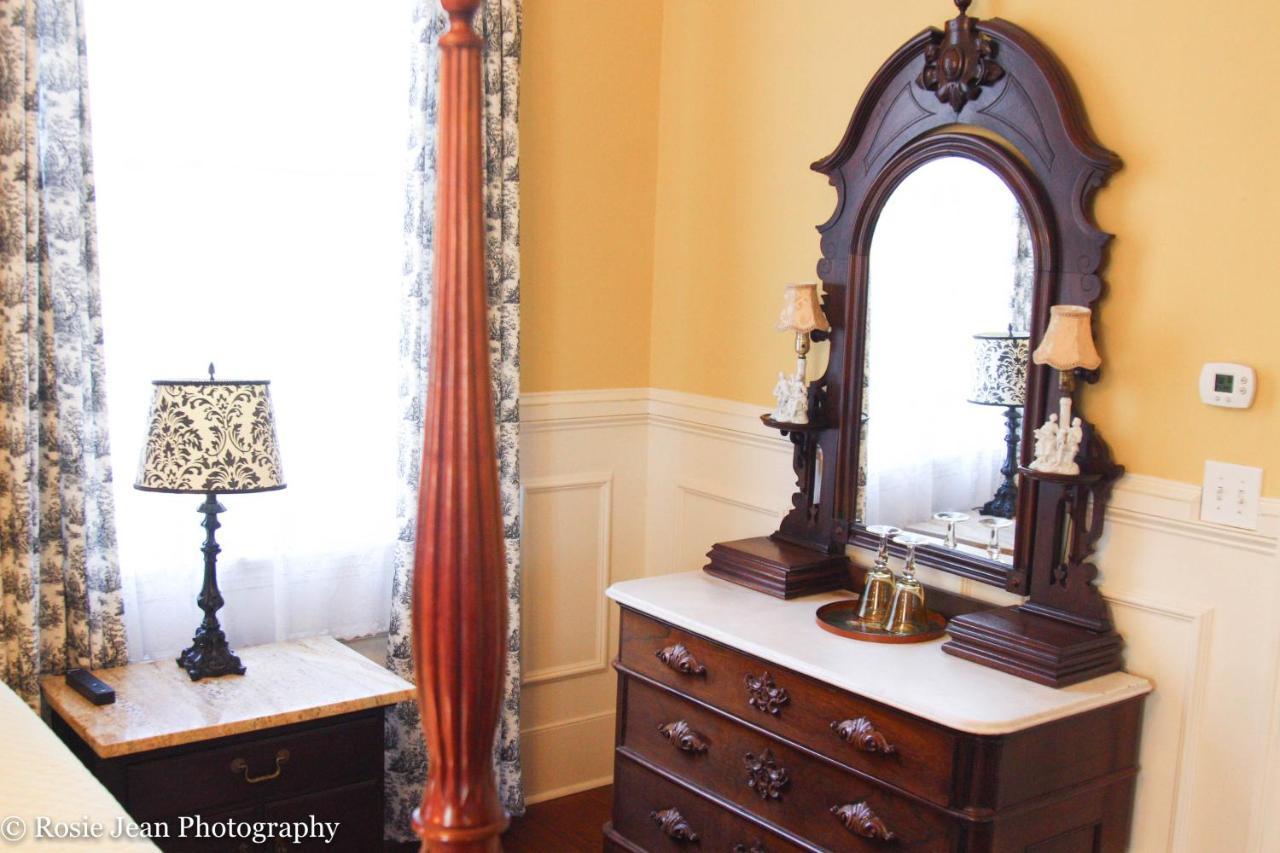 Flowertown Bed And Breakfast サマービル エクステリア 写真