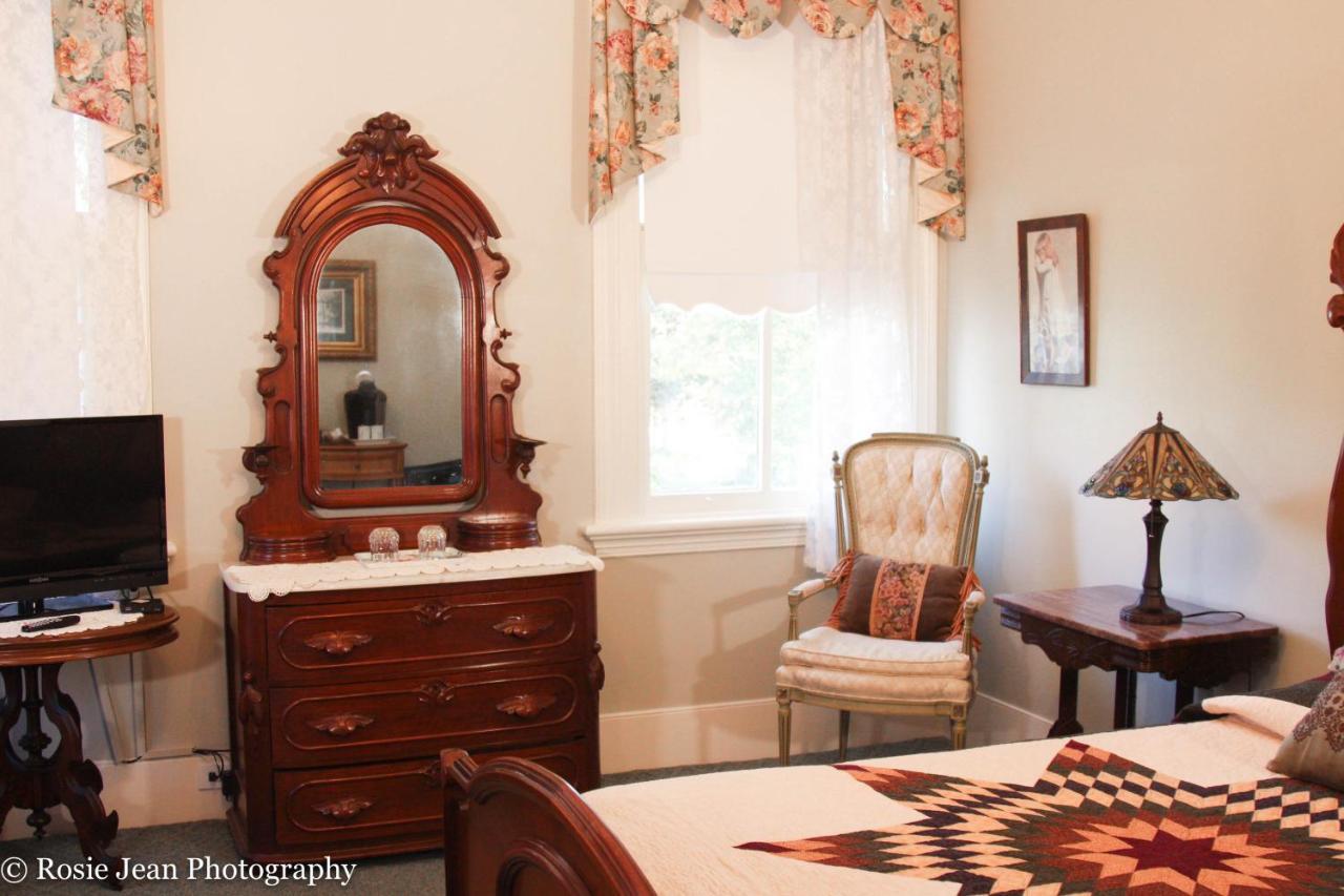 Flowertown Bed And Breakfast サマービル エクステリア 写真
