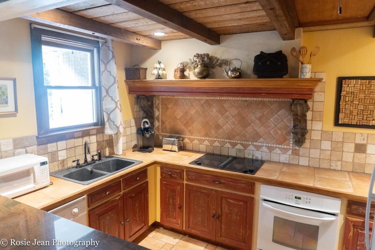 Flowertown Bed And Breakfast サマービル エクステリア 写真